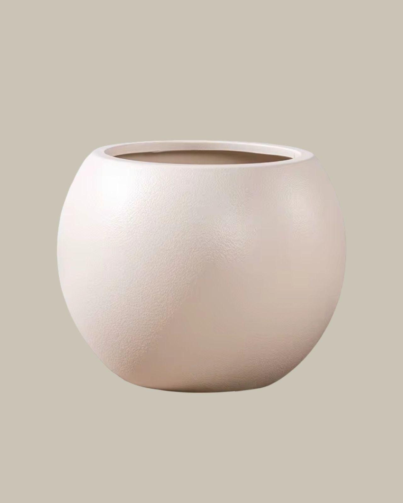 Medium Modern Round Pot.