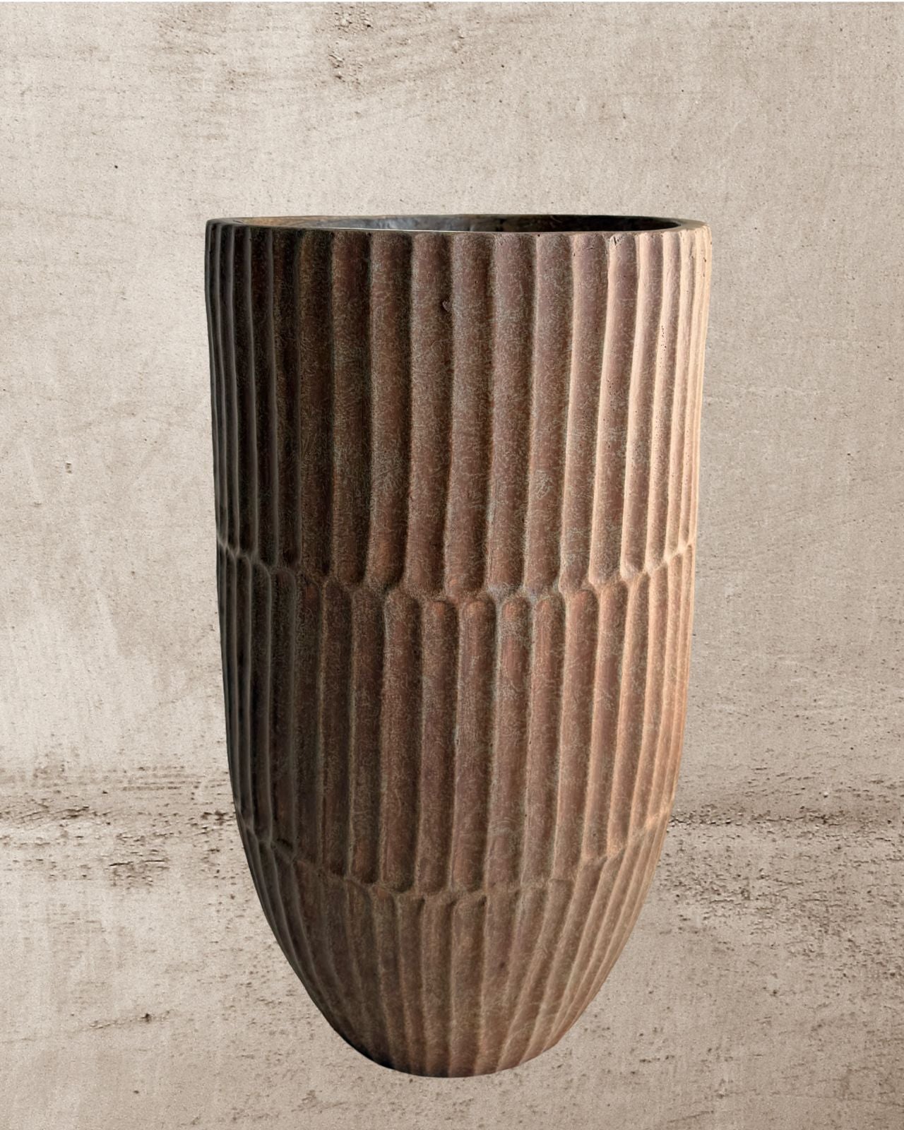 Ravello Tall Ribbed Fibreclay Pot - Brown