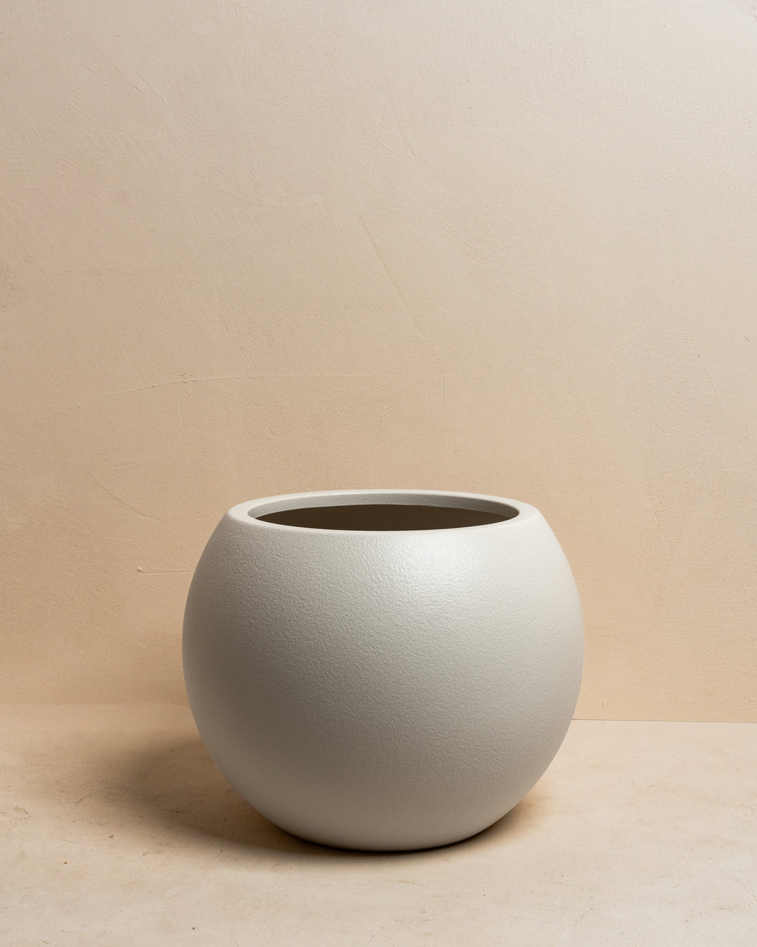 Large Modern Round Pot