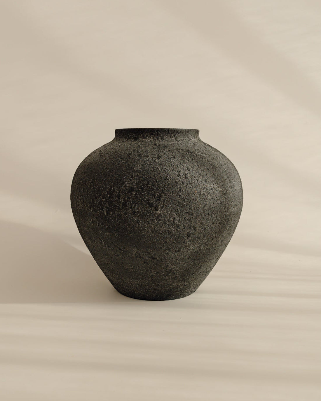 Large Black Round Textured Iron Vase - Terra